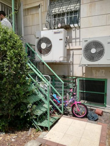 דירת גן למכירה בירושלים — 4