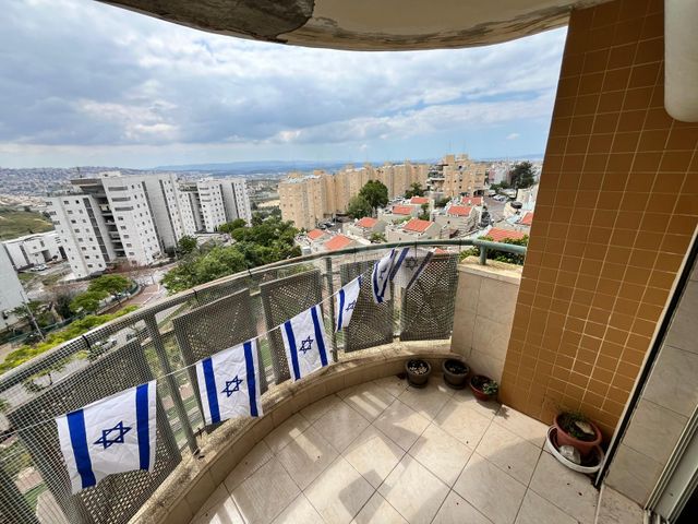 רותם 5