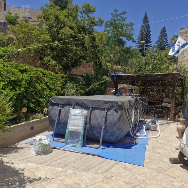 דו משפחתי למכירה בירושלים — 2