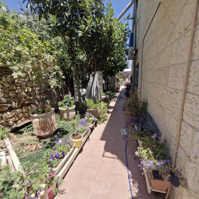 דו משפחתי למכירה בירושלים — 3