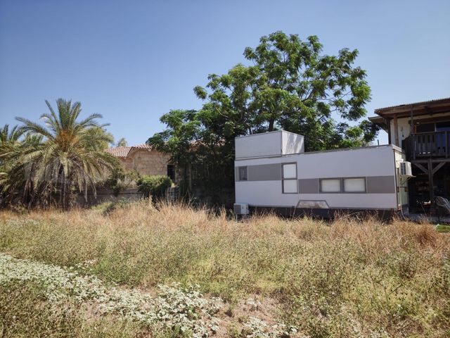 הנורית 102