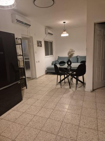 חולדה הנביאה 12