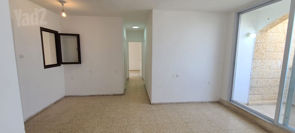 גג/ פנטהאוז להשכרה בירושלים — 4