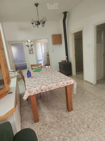 יגאל 15