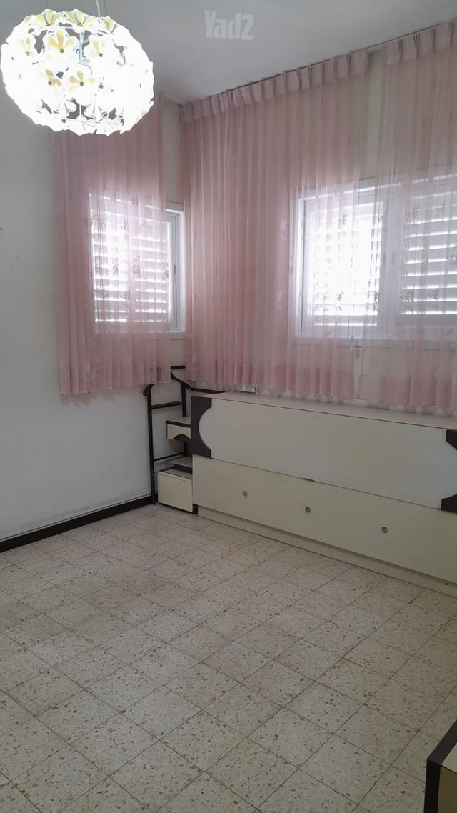 דירה, טרומפלדור 40, כפר גנים א, פתח תקווה