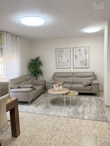 דירה להשכרה בירושלים — 2
