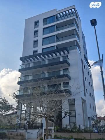 שדרות מנחם בגין 22