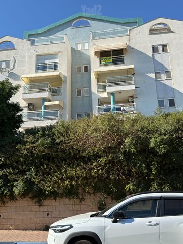 ז'בוטינסקי 39