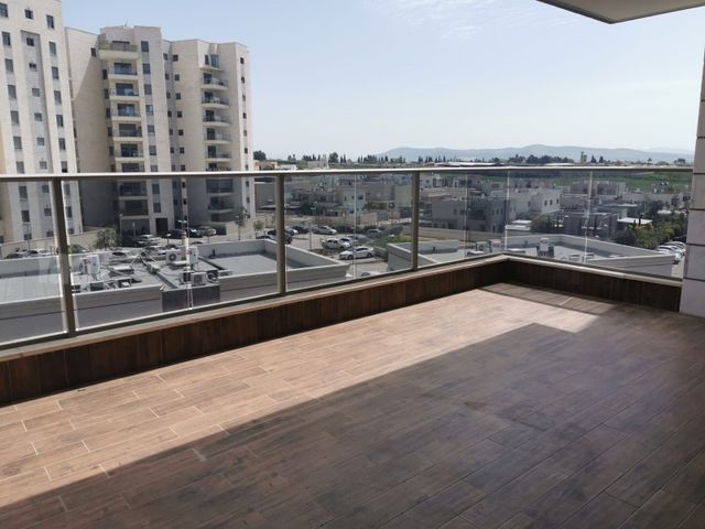 דירה, דבורה הנביאה, רובע יזרעאל סביוני העמק, עפולה