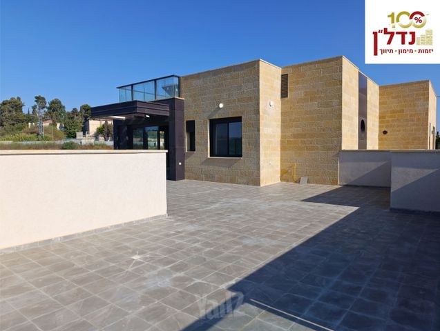 גג/ פנטהאוז להשכרה באבו גוש (תיווך) — 3