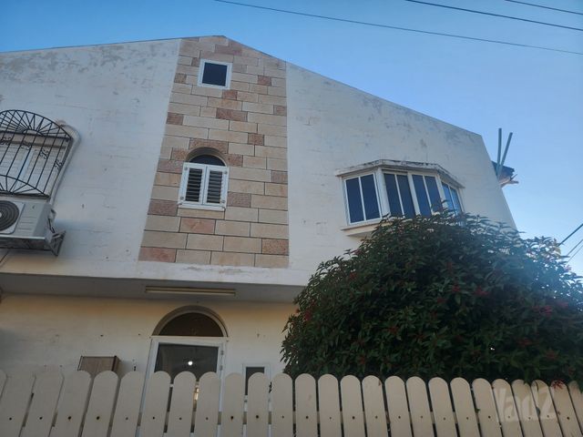 חנה סנש 