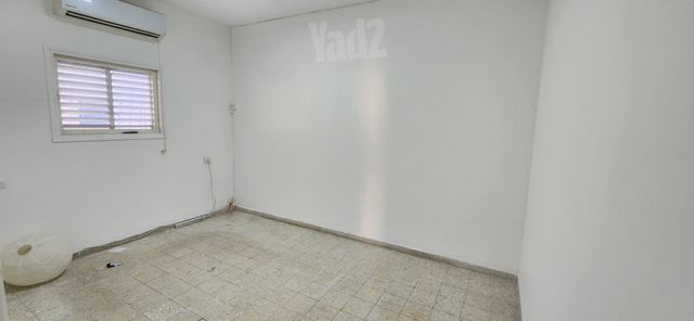 דירה, בנימין זאב באכר, תל חיים, תל אביב יפו