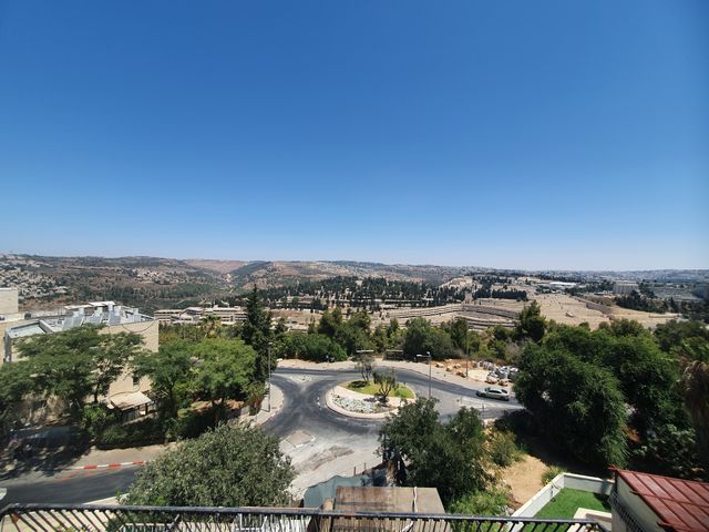 הקבלן 