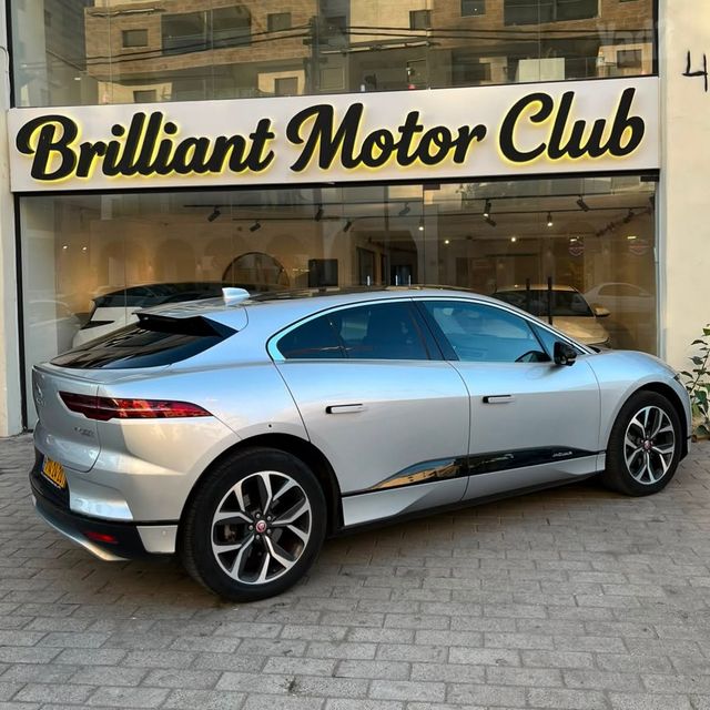 מודעת רכב יגואר I-Pace 2
