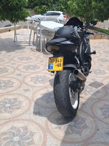 מודעת רכב קאוואסאקי נינג'ה ZX 10R