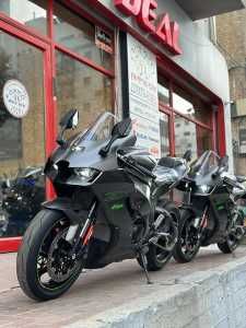 מודעת רכב קאוואסאקי נינג'ה ZX 10R