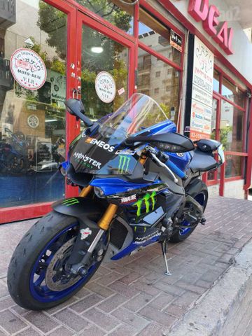 מודעת רכב ימאהה YZF-R1