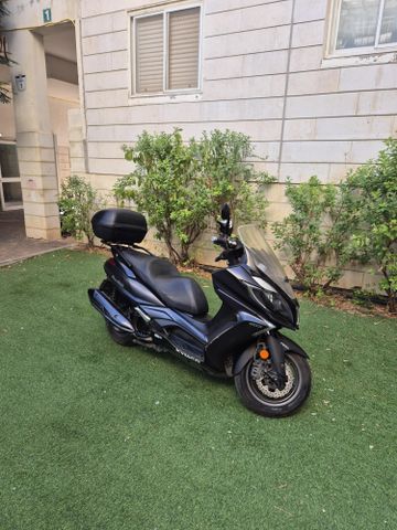 מודעת רכב קימקו דאון-טאון 250