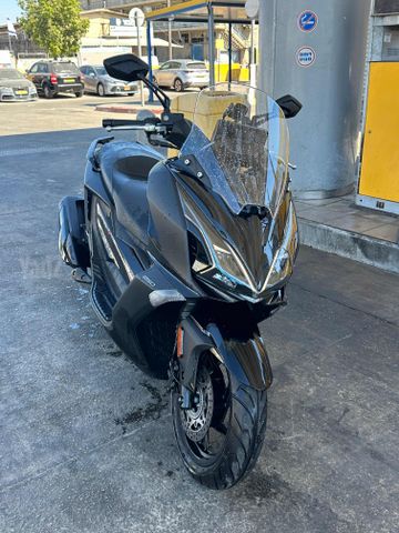 מודעת רכב קימקו דאון-טאון 250