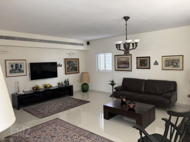 ברוך שפינוזה 33