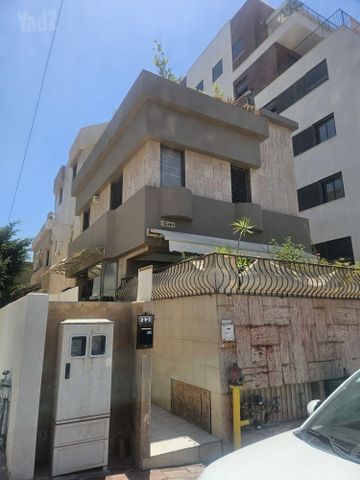 יד שלום 12
