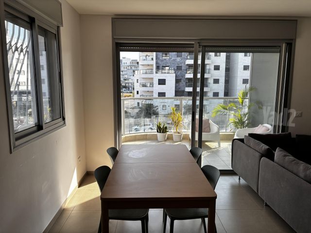 יצחק נבון 22