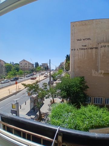 דירה למכירה בירושלים (תיווך) — 3