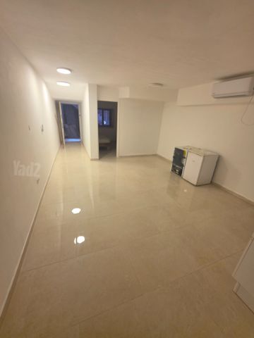 דירה להשכרה בירושלים (תיווך) — 2