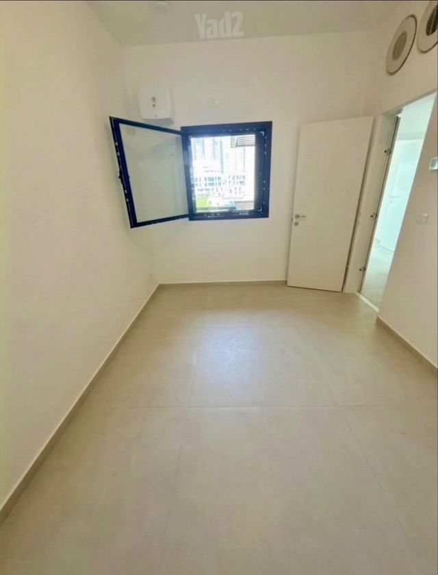 דירה, זכרון יעקב 6, הצפון החדש - כיכר המדינה, תל אביב יפו
