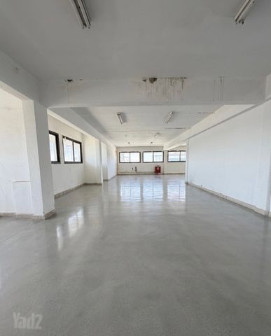 חנויות/ שטח מסחרי, אזור תעשיה עקרון 2000, קרית עקרון