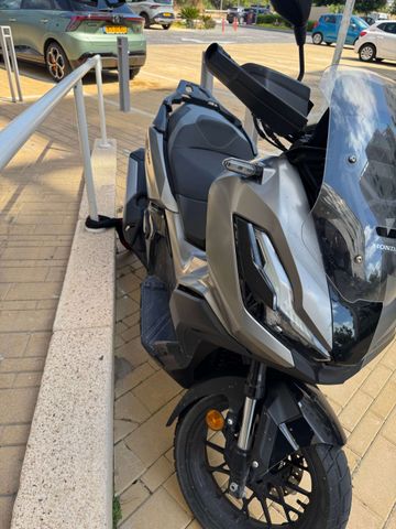 מודעת רכב הונדה ADV350
