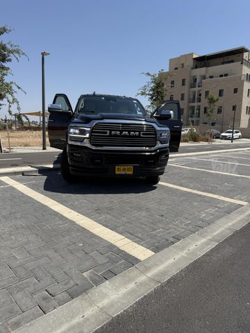 מודעת רכב דודג'