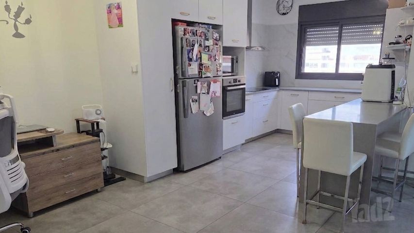קרן היסוד 38