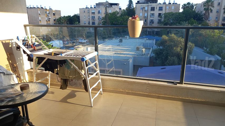 קרן היסוד 18