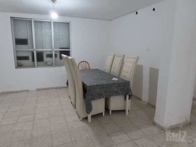 אלעזר בן לולו 424