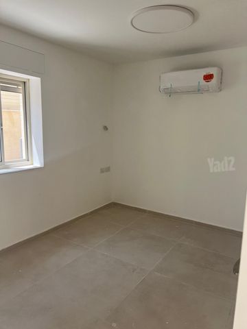 יחידת דיור להשכרה בנווה אילן — 4