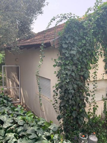בית פרטי/ קוטג' להשכרה בבית זית — 3