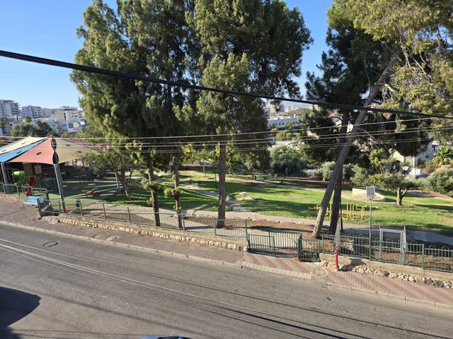 שטרית 62