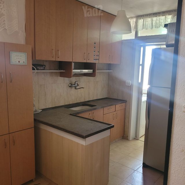 ז'בוטינסקי 46