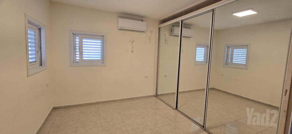 Petah Tikva, Israel 5