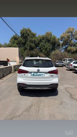 מודעת רכב אם ג'י EHS PHEV 1