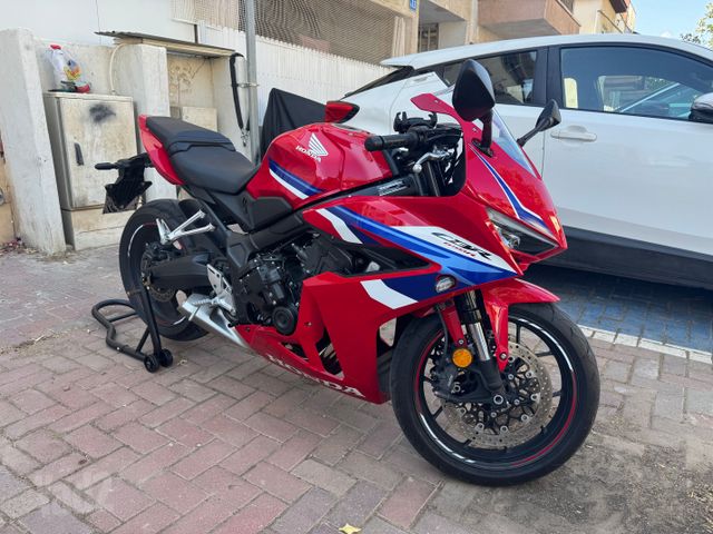 מודעת רכב הונדה CBR650R