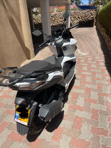 מודעת רכב סאן יאנג ג'ט איקס 125