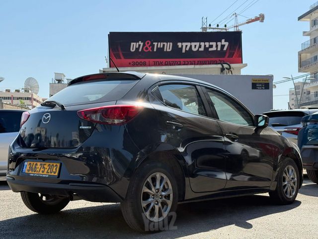 מודעת רכב מאזדה 2 2