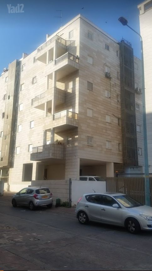 אנגל 4