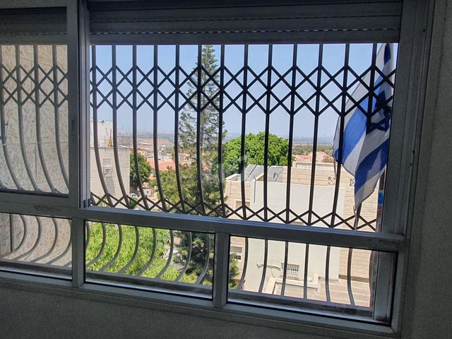 רב ניסים גאון 20