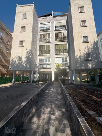 בארי 22