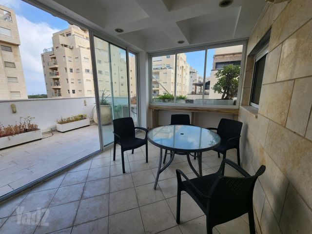 גג/ פנטהאוז להשכרה בתל אביב יפו (תיווך) — 4
