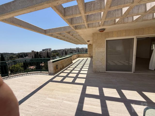 גג/ פנטהאוז להשכרה בירושלים (תיווך) — 4