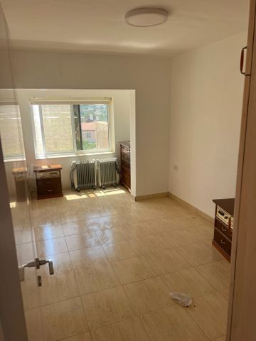 דירה להשכרה בירושלים (תיווך) — 2